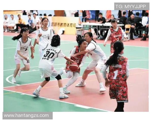 抚顺篮球热潮兴起青少年运动员展现无限潜力与激情